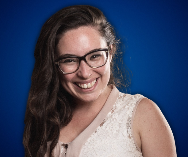 Daniela Retamales — Conferencista de Motivación