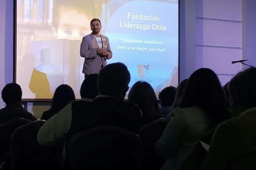 Arnaldo Canales Imagen 2 Conferencias Charlas Motivacionales Latinoamérica